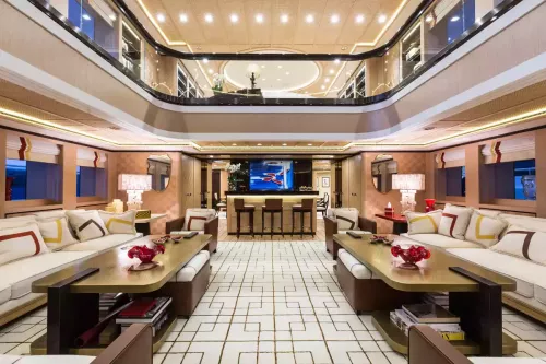 Interior - 0/42