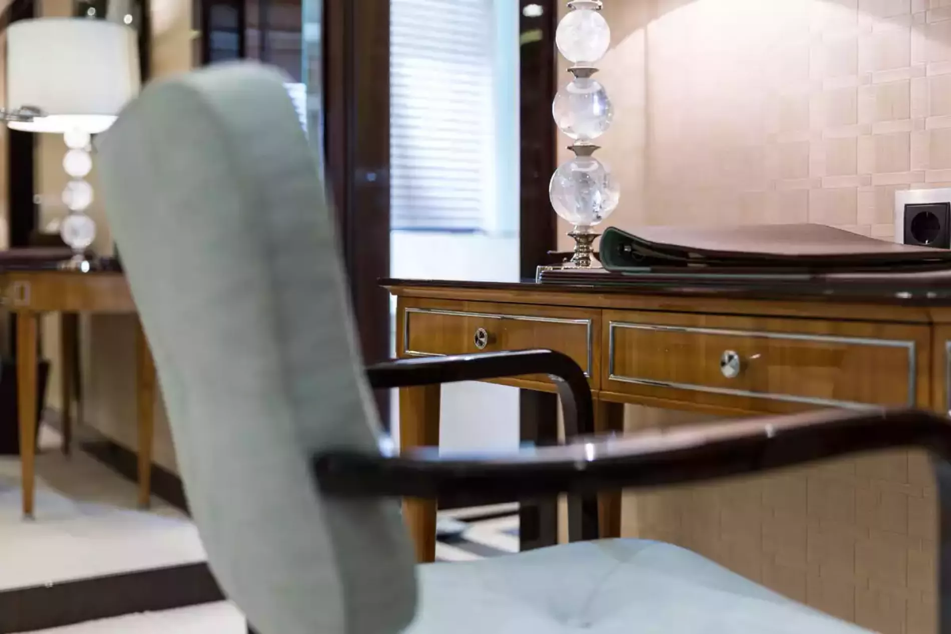 Interior - 14/42