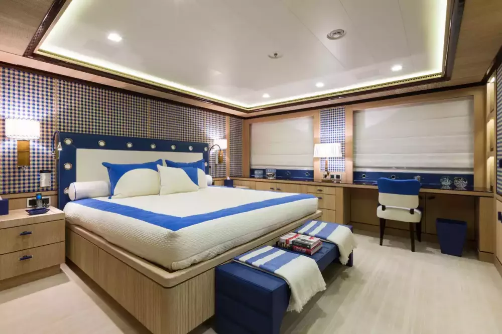 Interior - 17/42