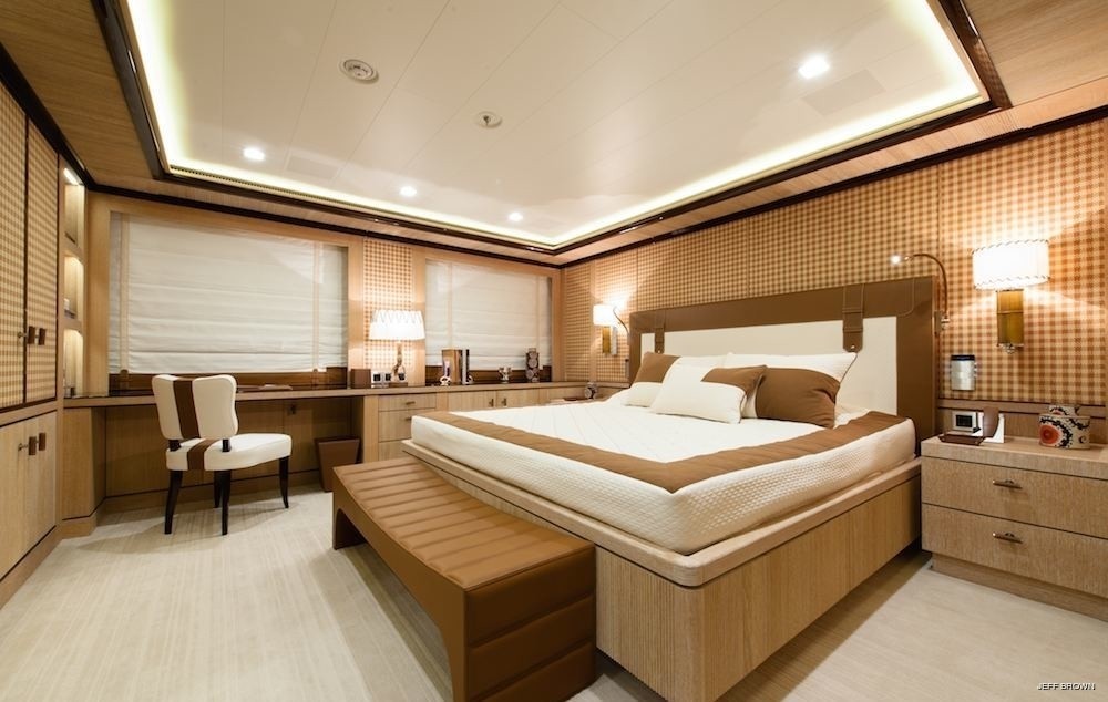 Interior - 23/42