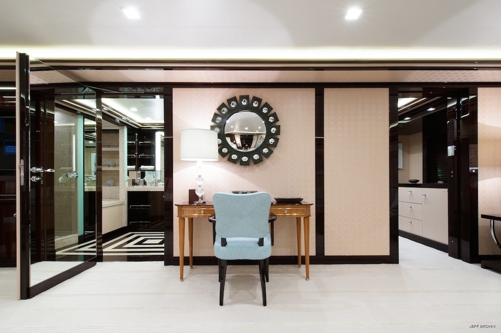 Interior - 27/42