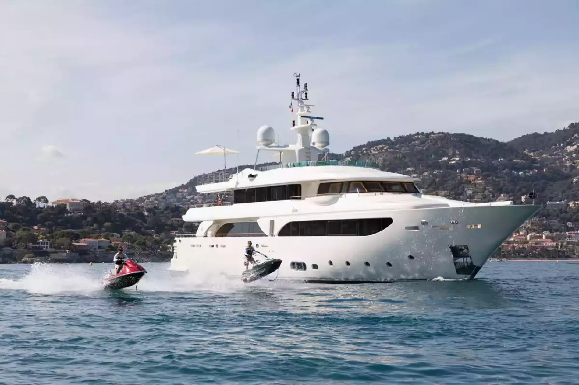 Exterior - 3/13