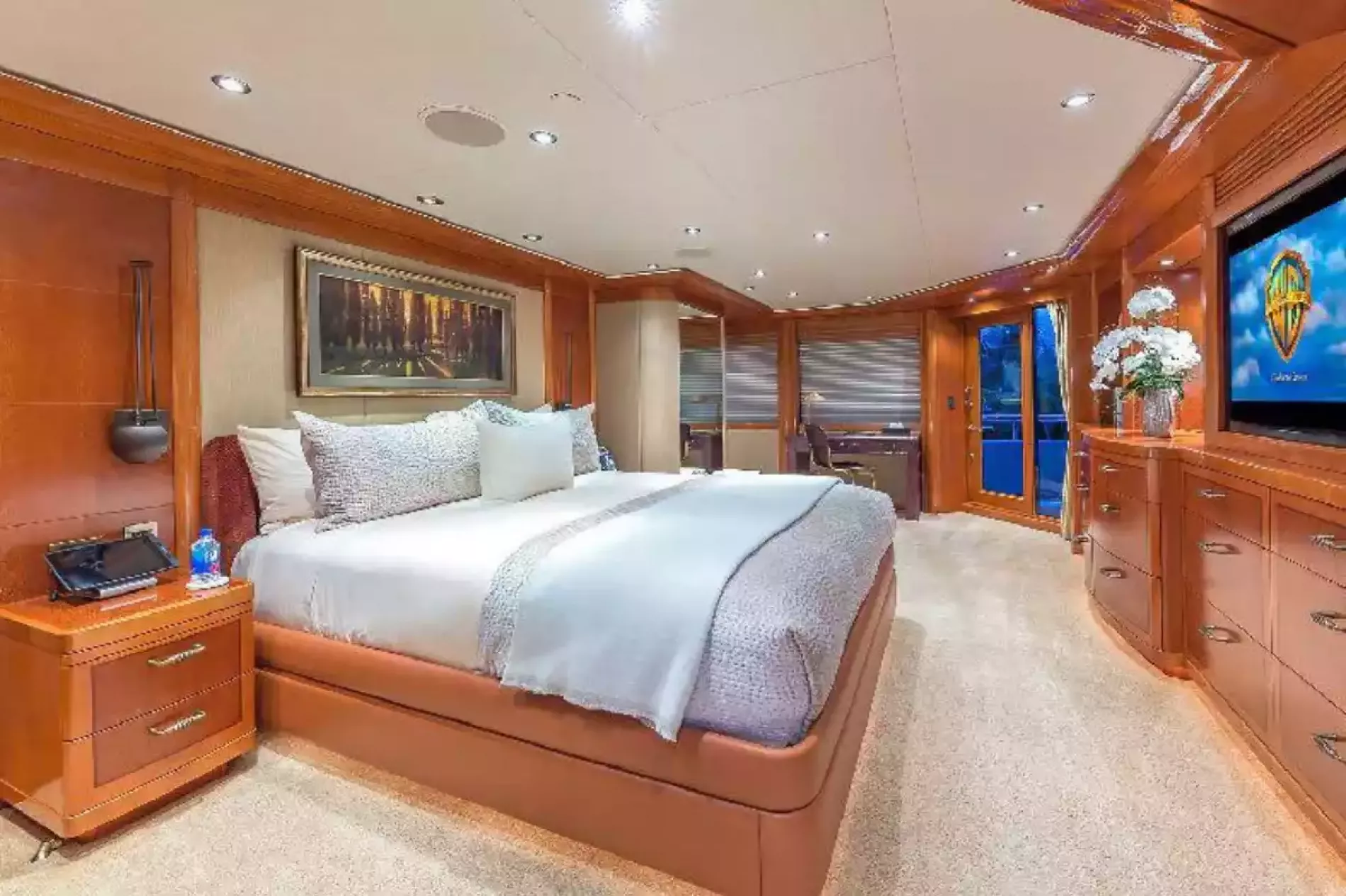 Interior - 13/27