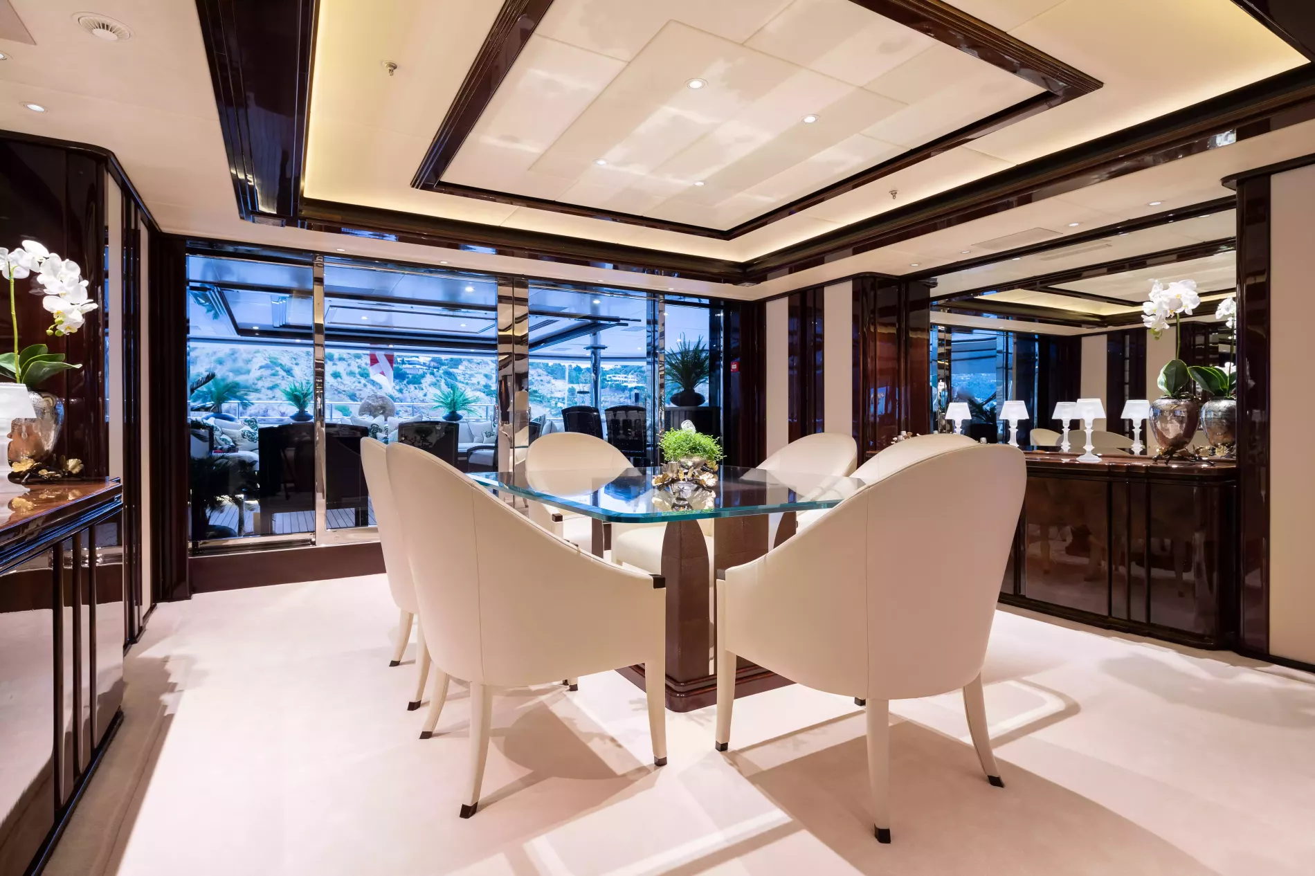 Interior - 12/46