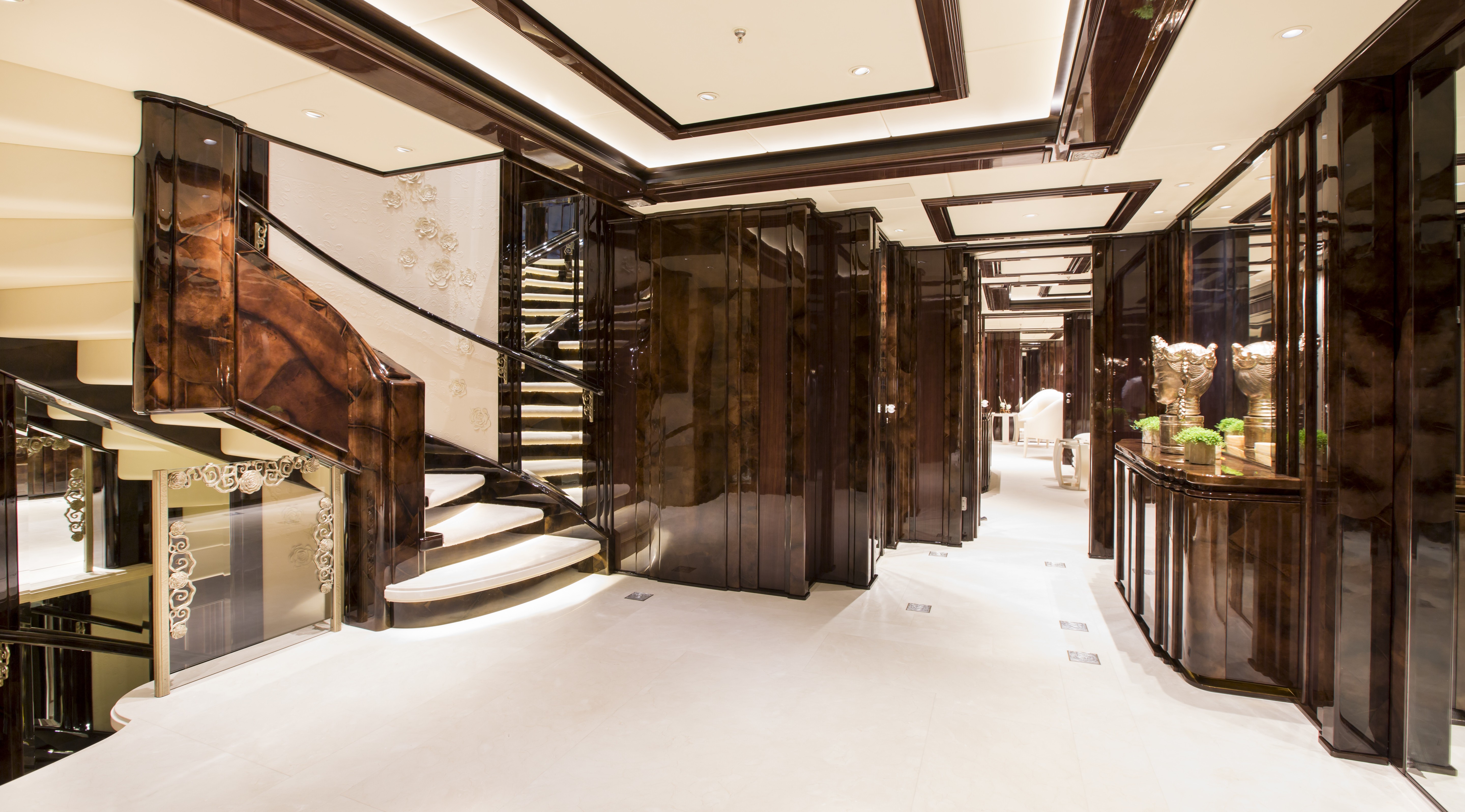 Interior - 18/46