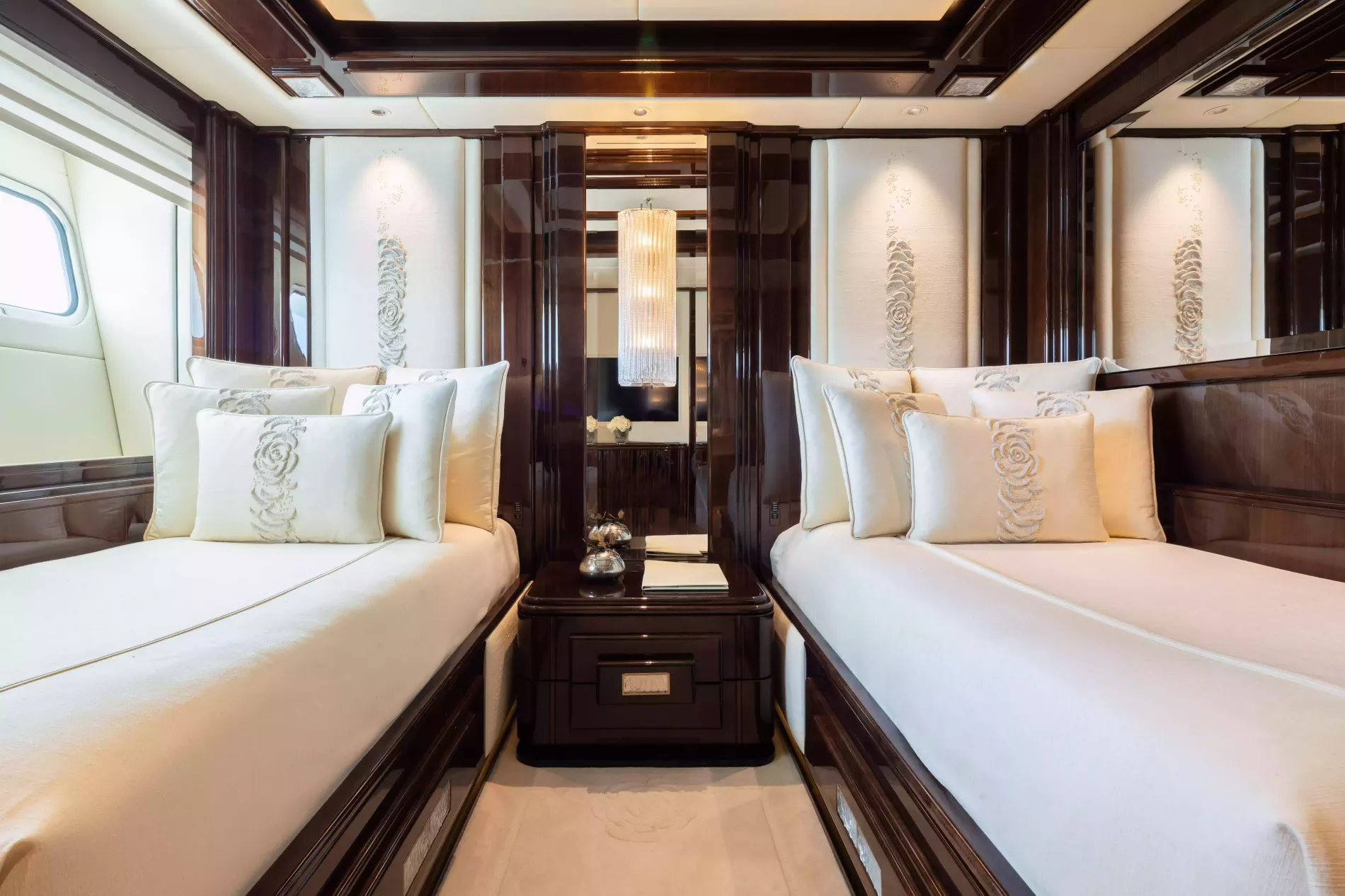 Interior - 35/46