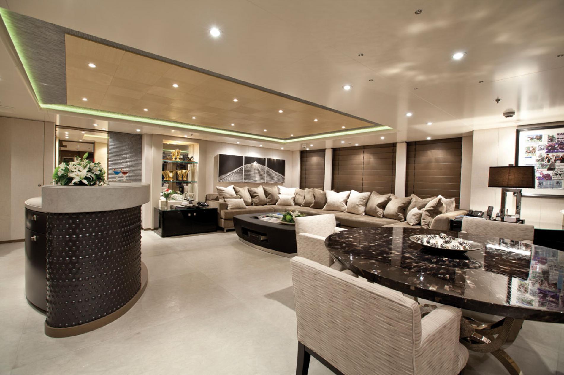 Interior - 0/29