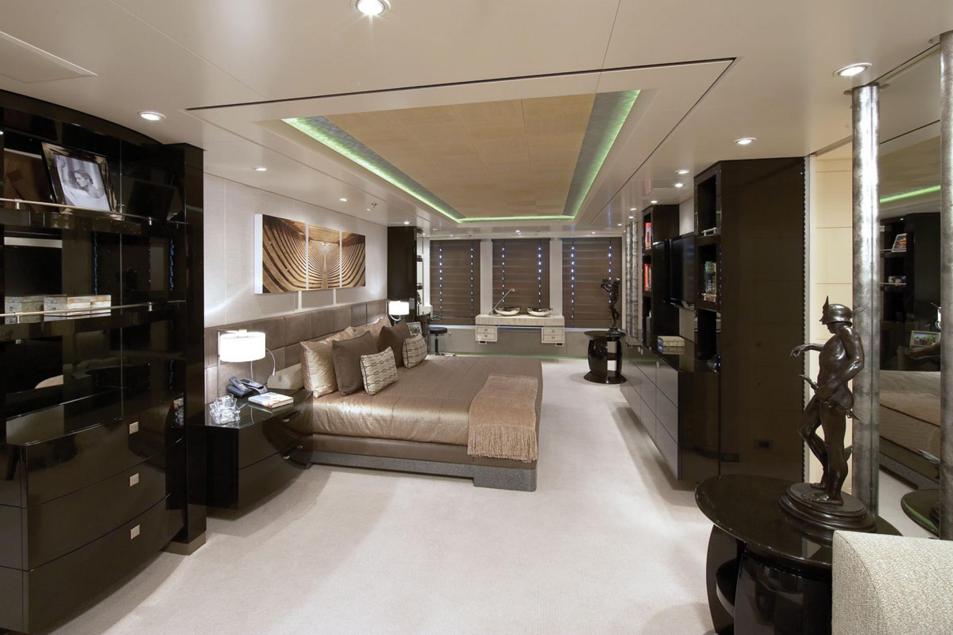 Interior - 18/29