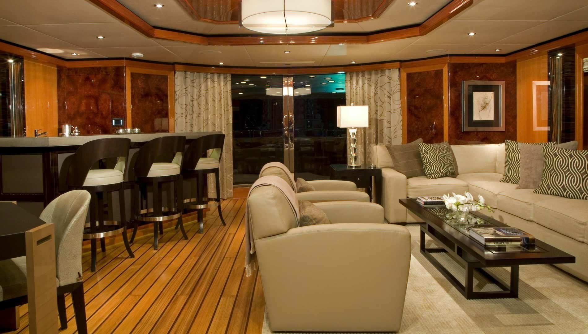 Interior - 7/33