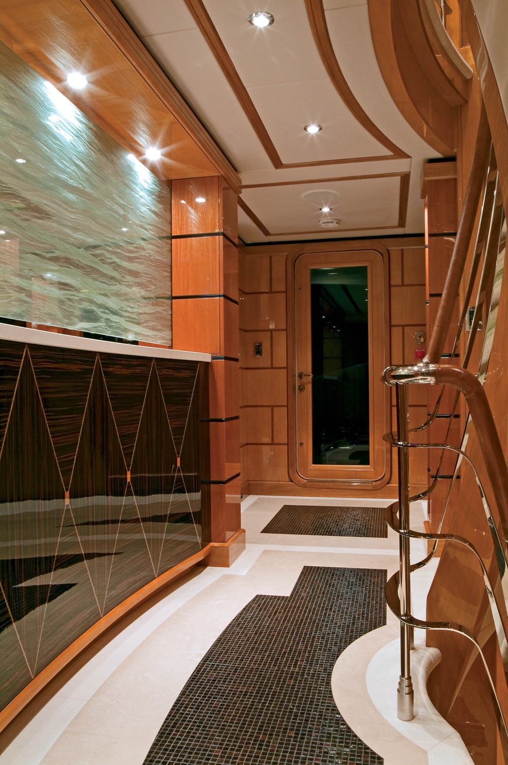 Interior - 16/33
