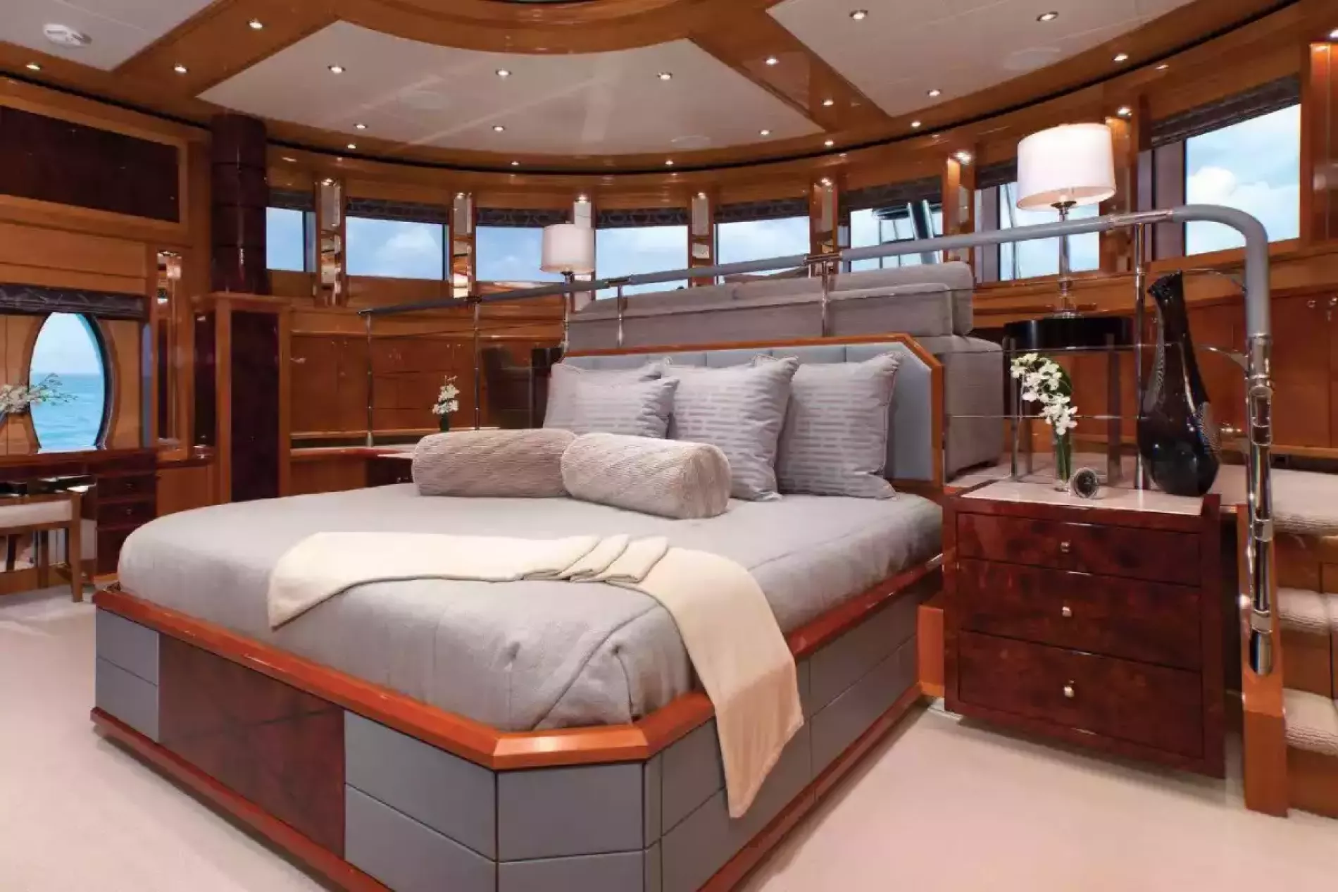 Interior - 17/33