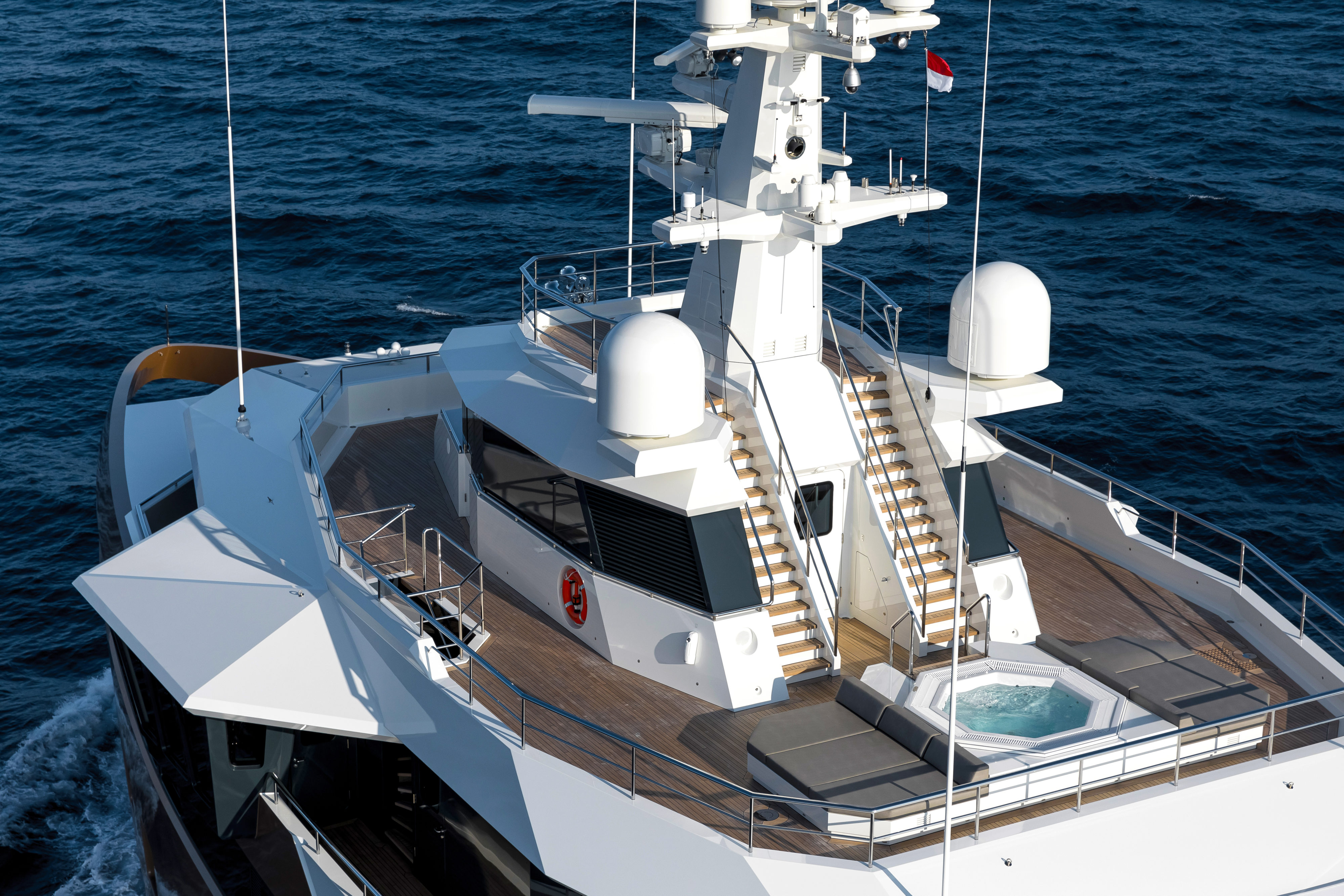 Exterior - 18/27
