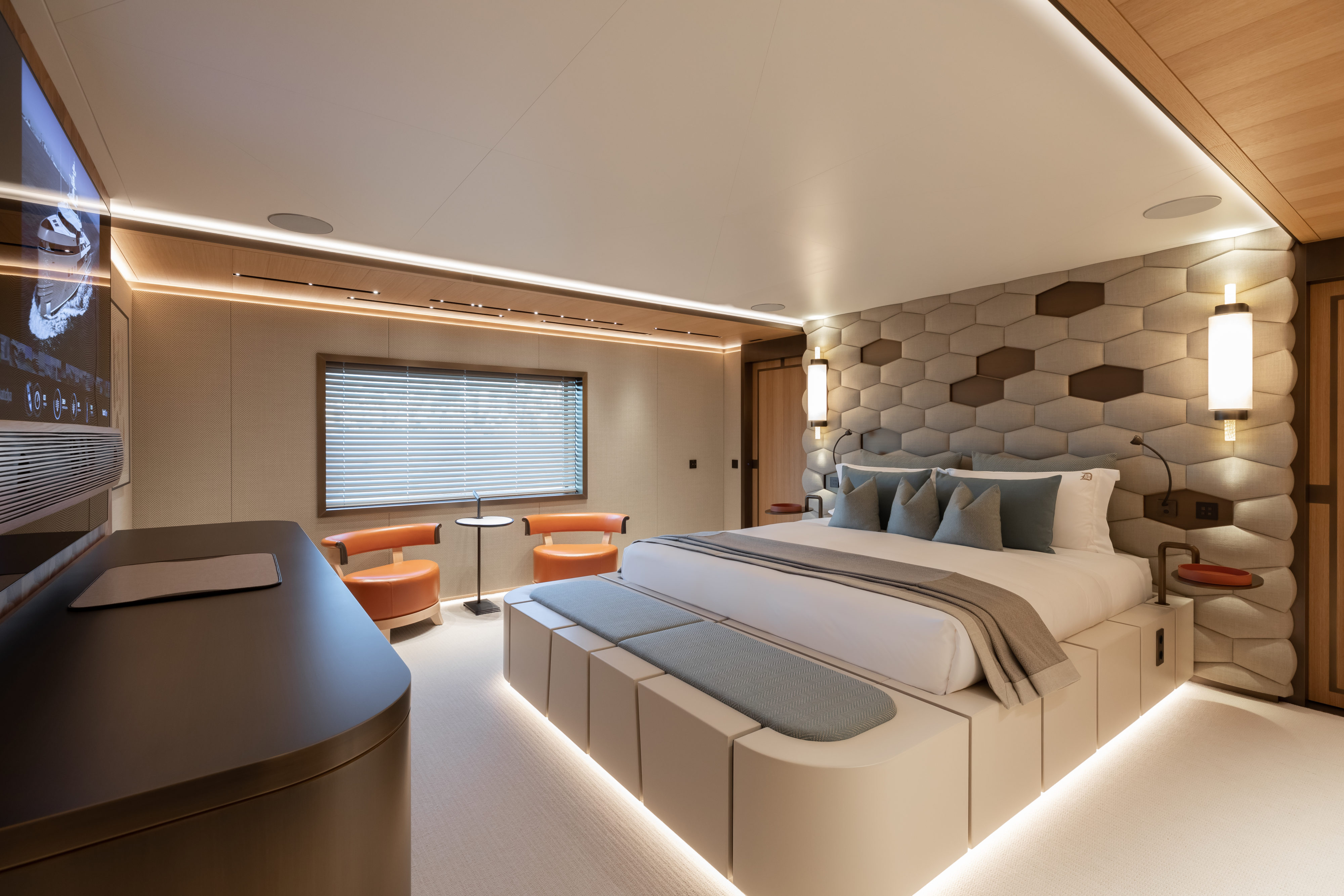Interior - 25/46