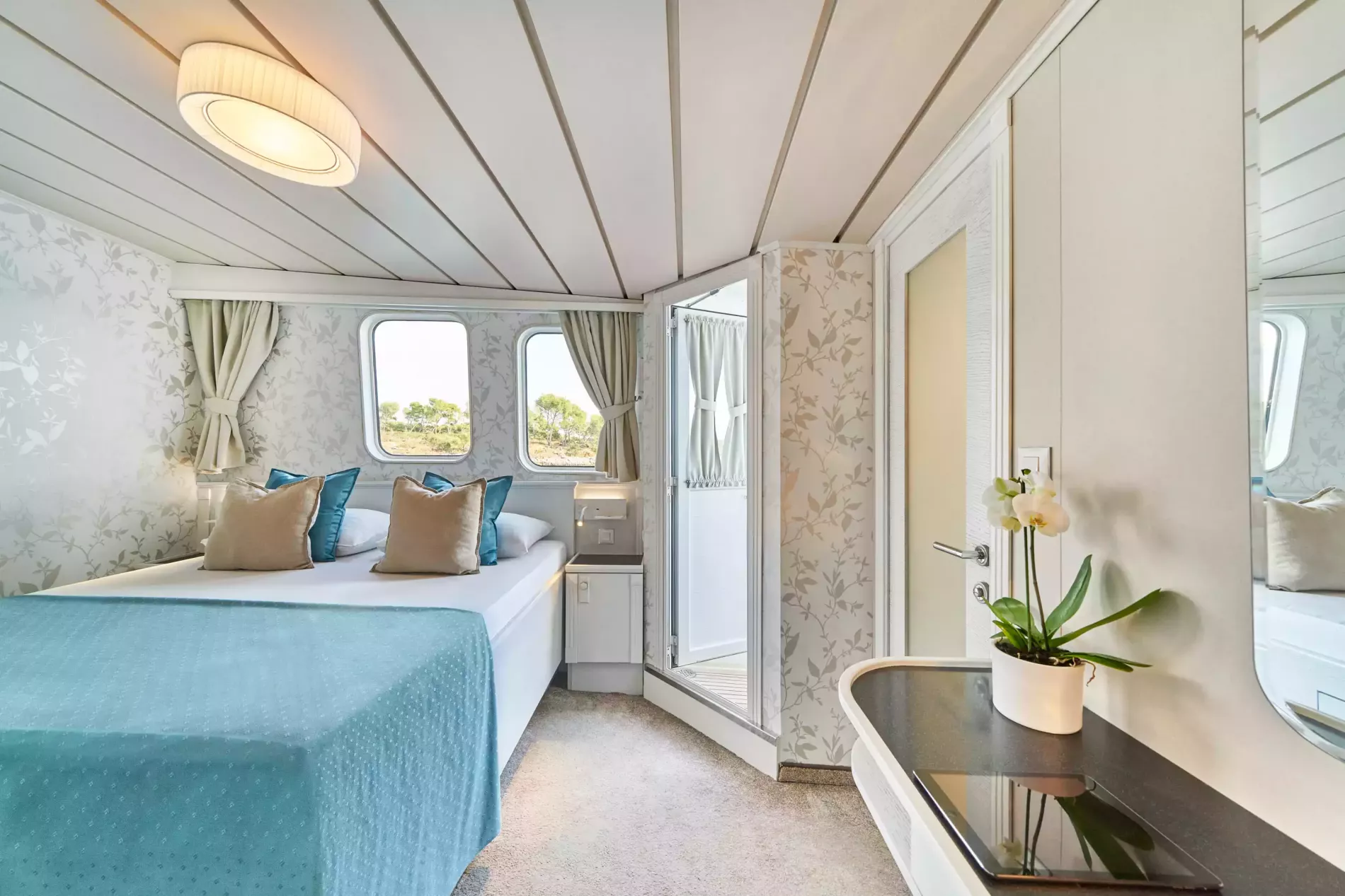 Interior - 18/29