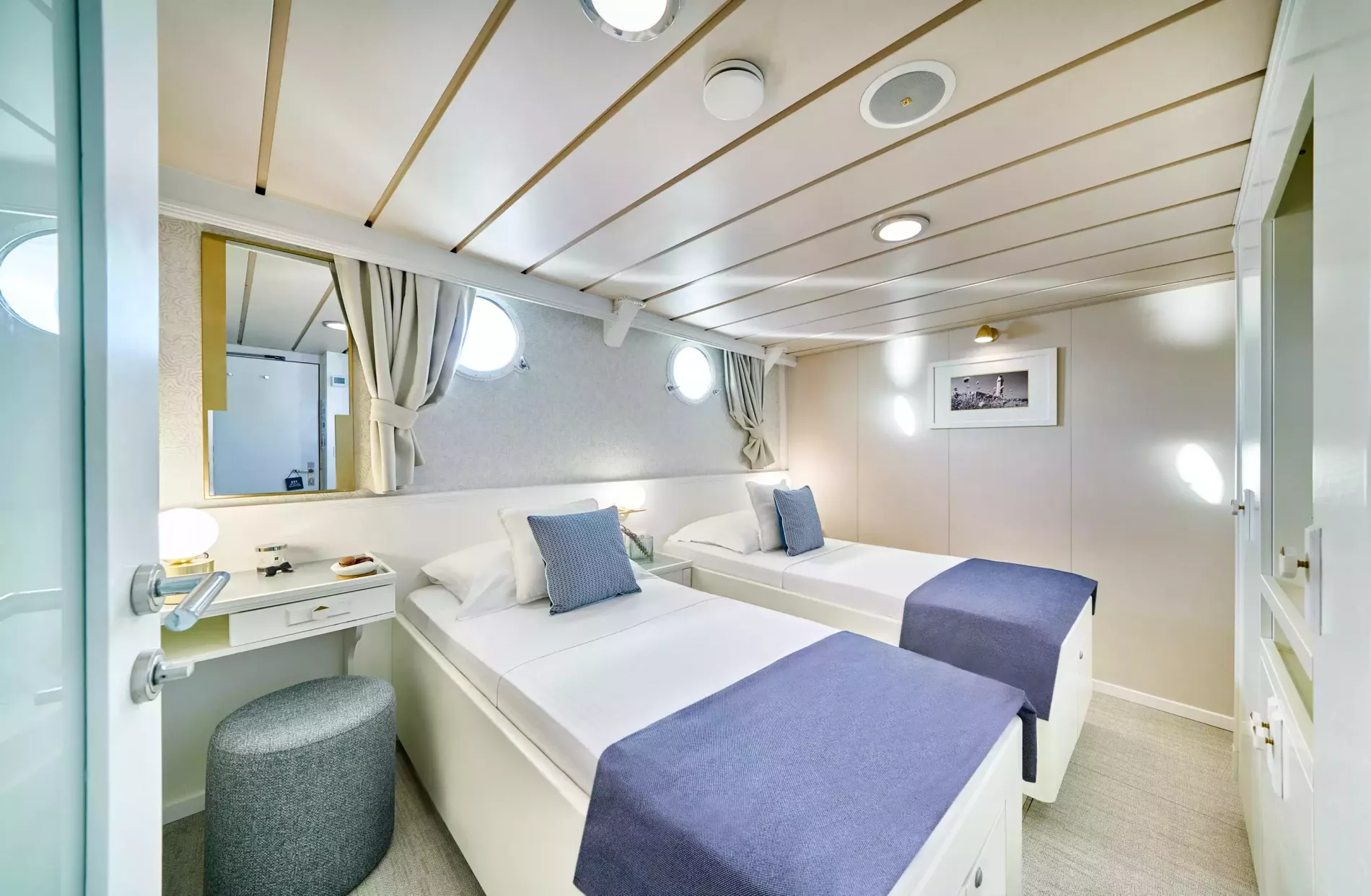 Interior - 22/29