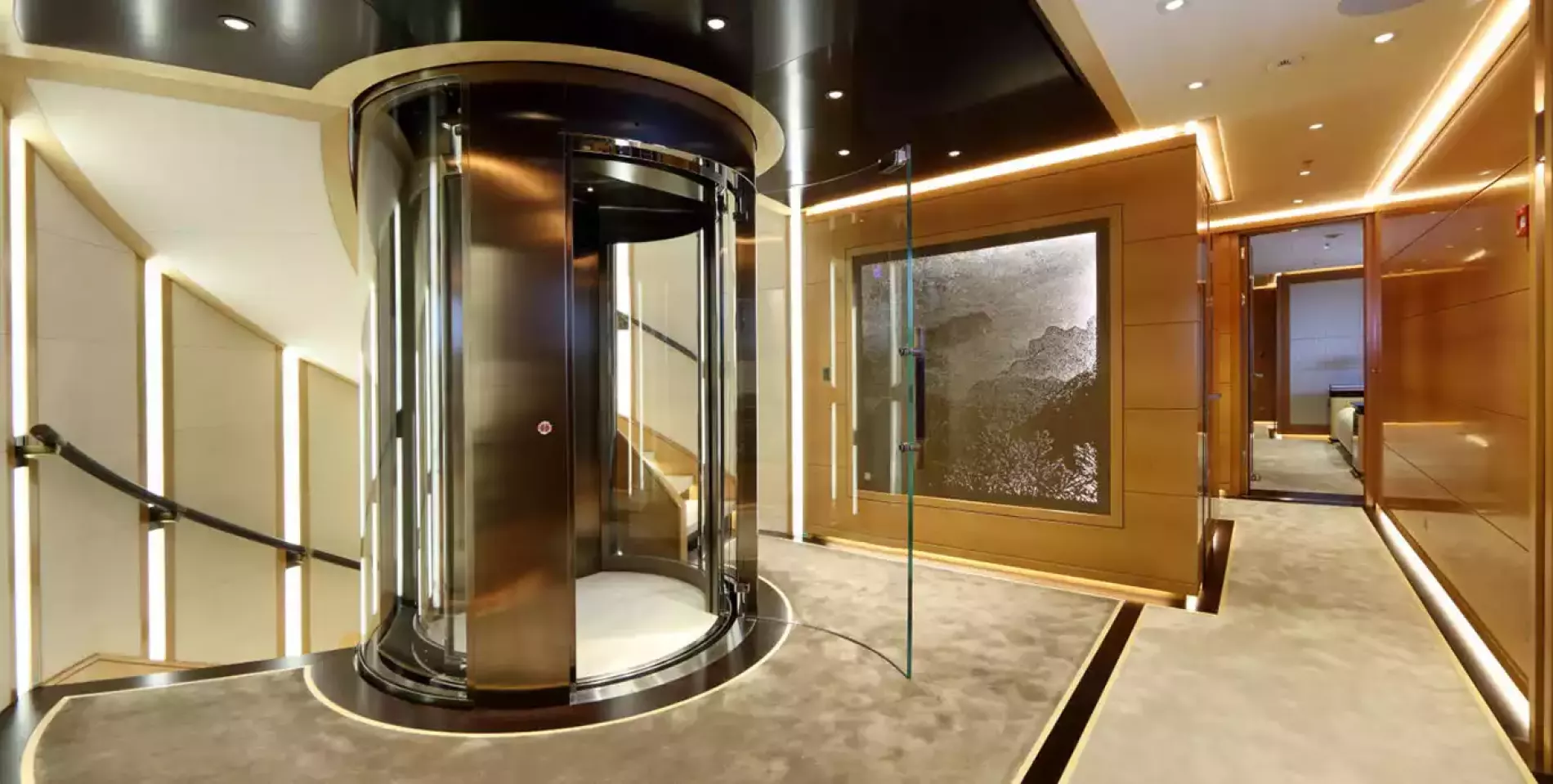 Interior - 6/33