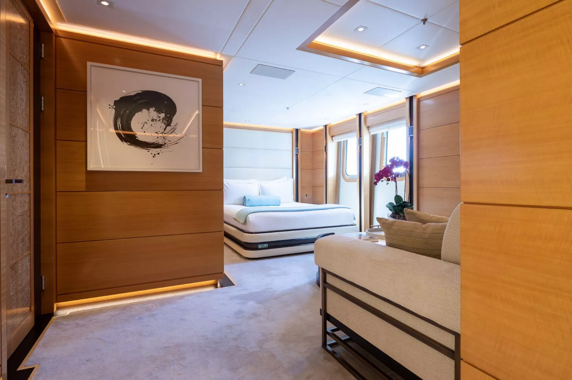 Interior - 15/33