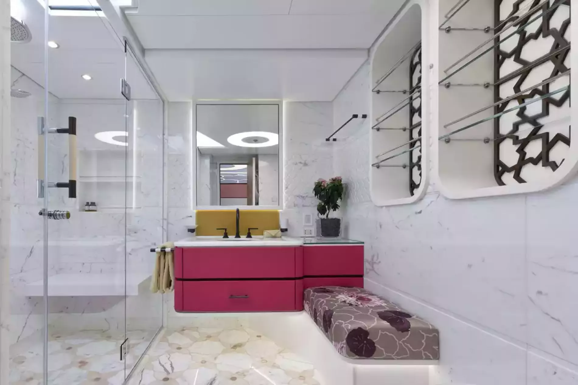 Interior - 26/32