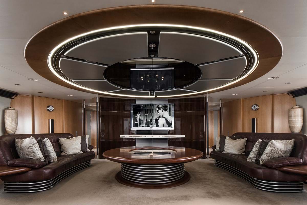 Interior - 6/38