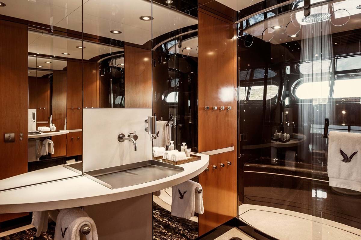 Interior - 18/38