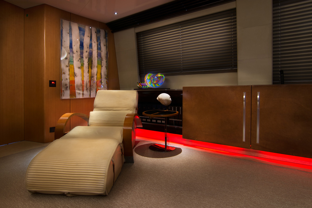 Interior - 28/38