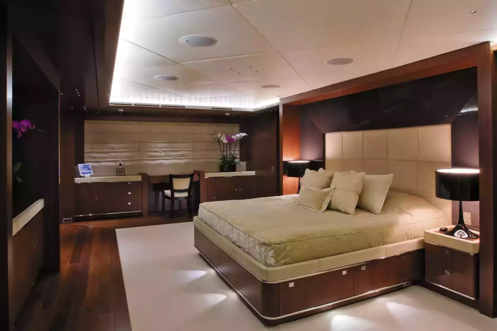 Interior - 16/34