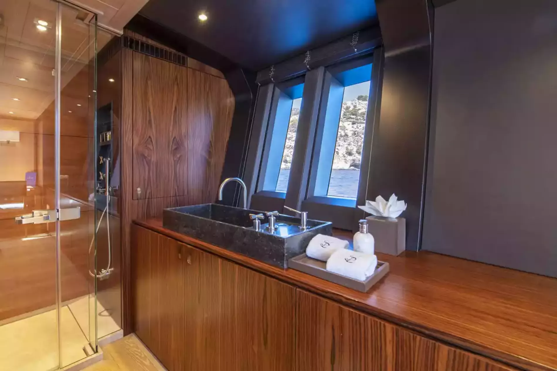 Interior - 15/17