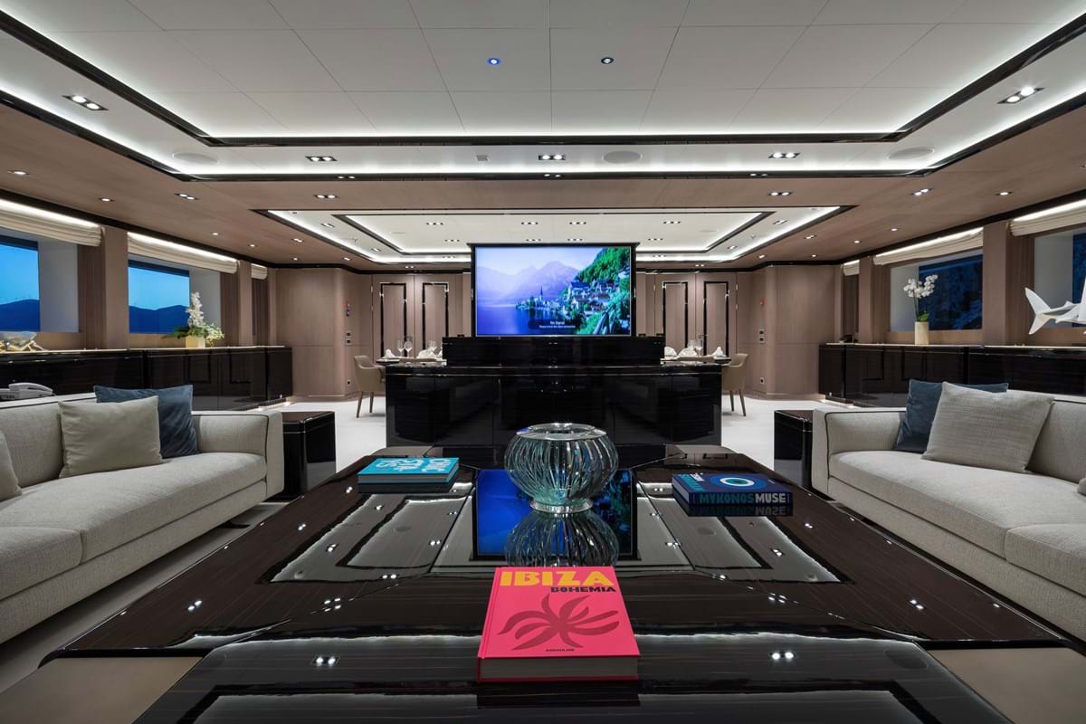 Interior - 2/62