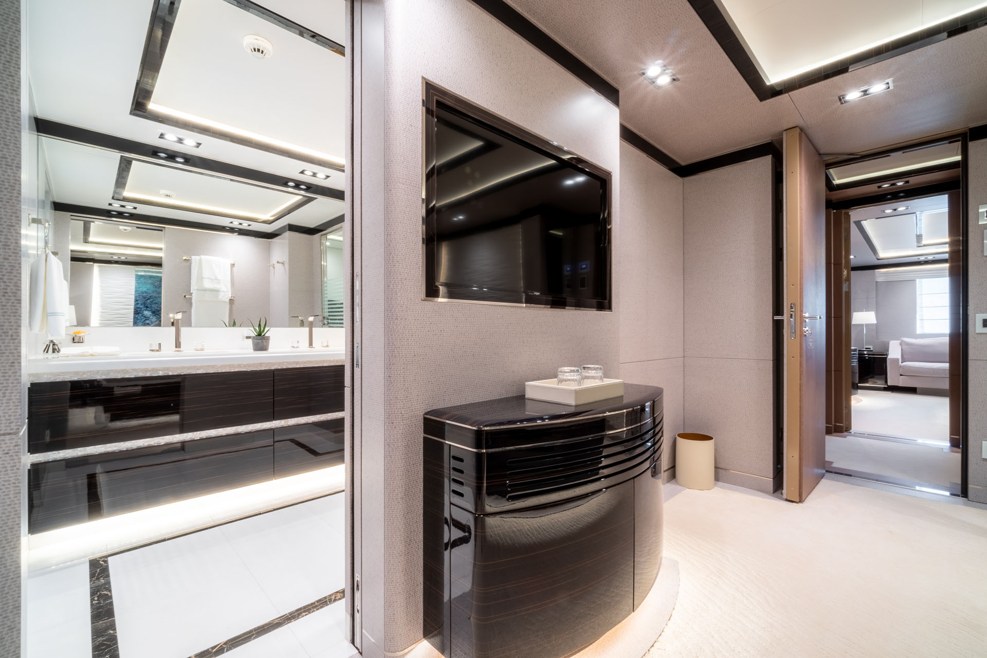 Interior - 43/62