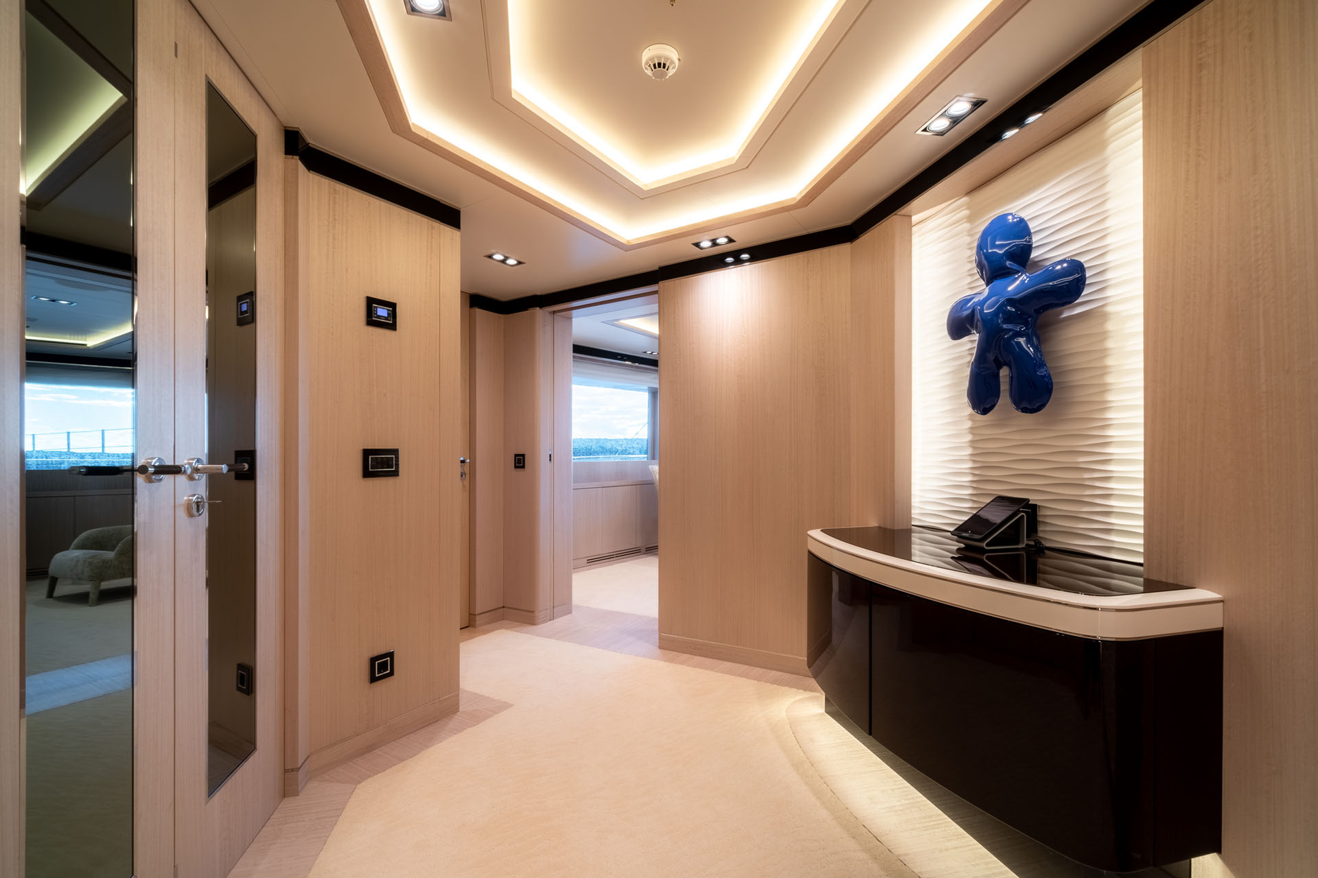 Interior - 55/62