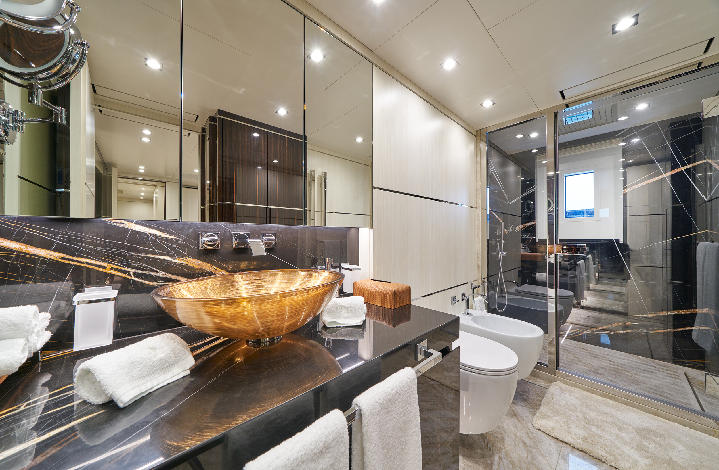Interior - 30/40