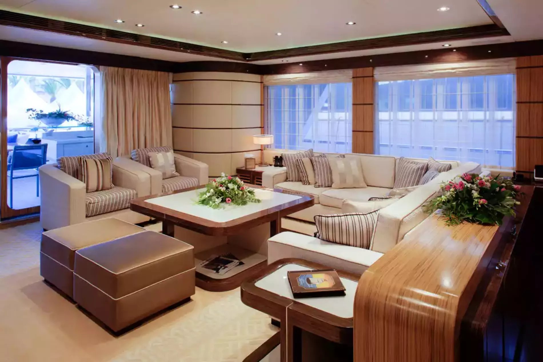 Interior - 0/33