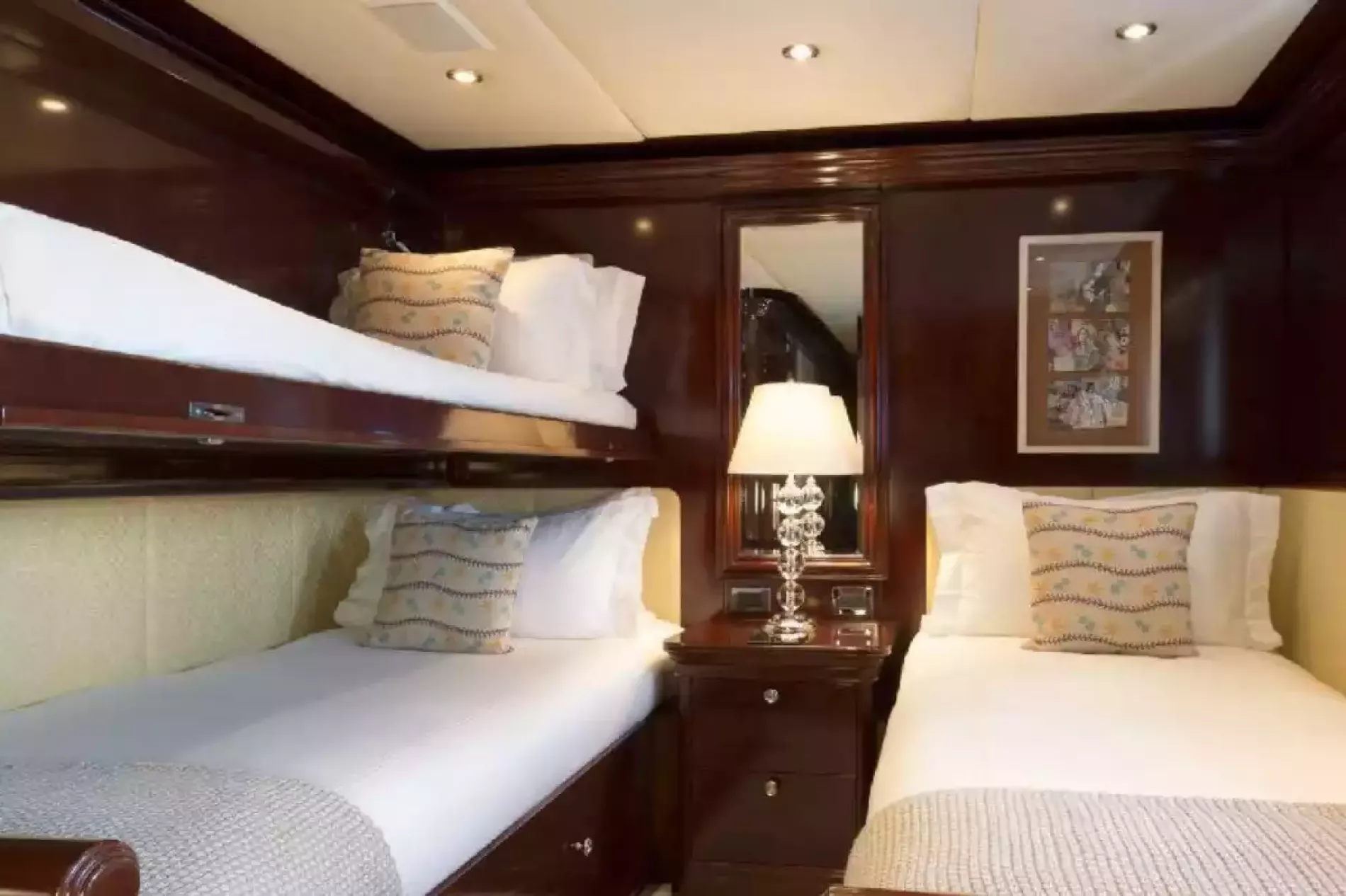 Interior - 16/24