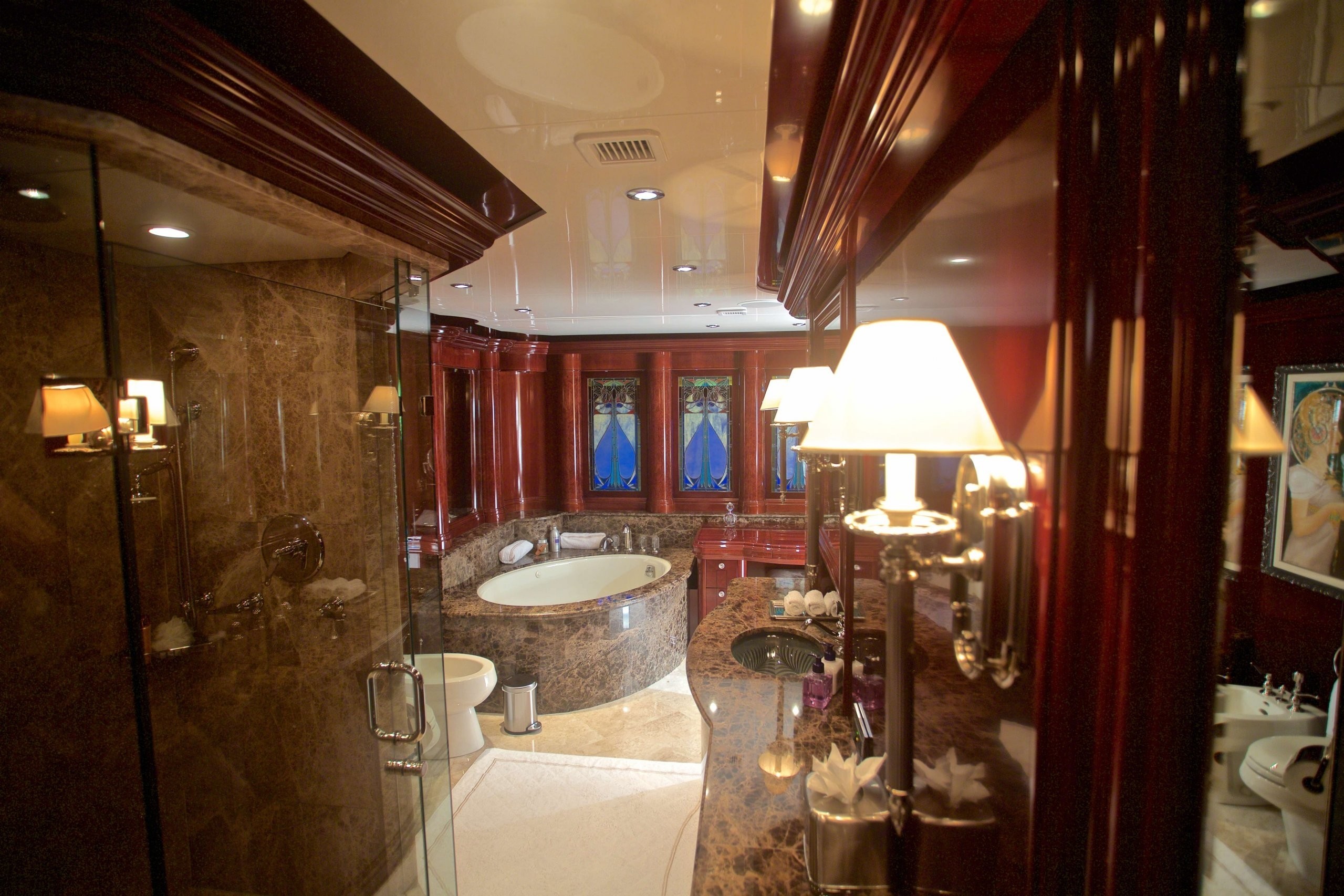 Interior - 17/24