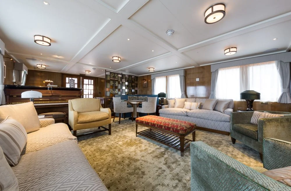 Interior - 0/8