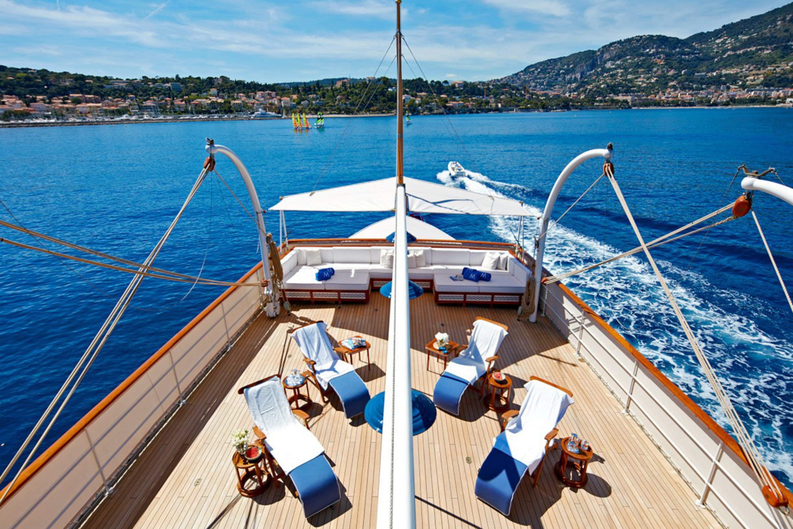 Exterior - 4/10