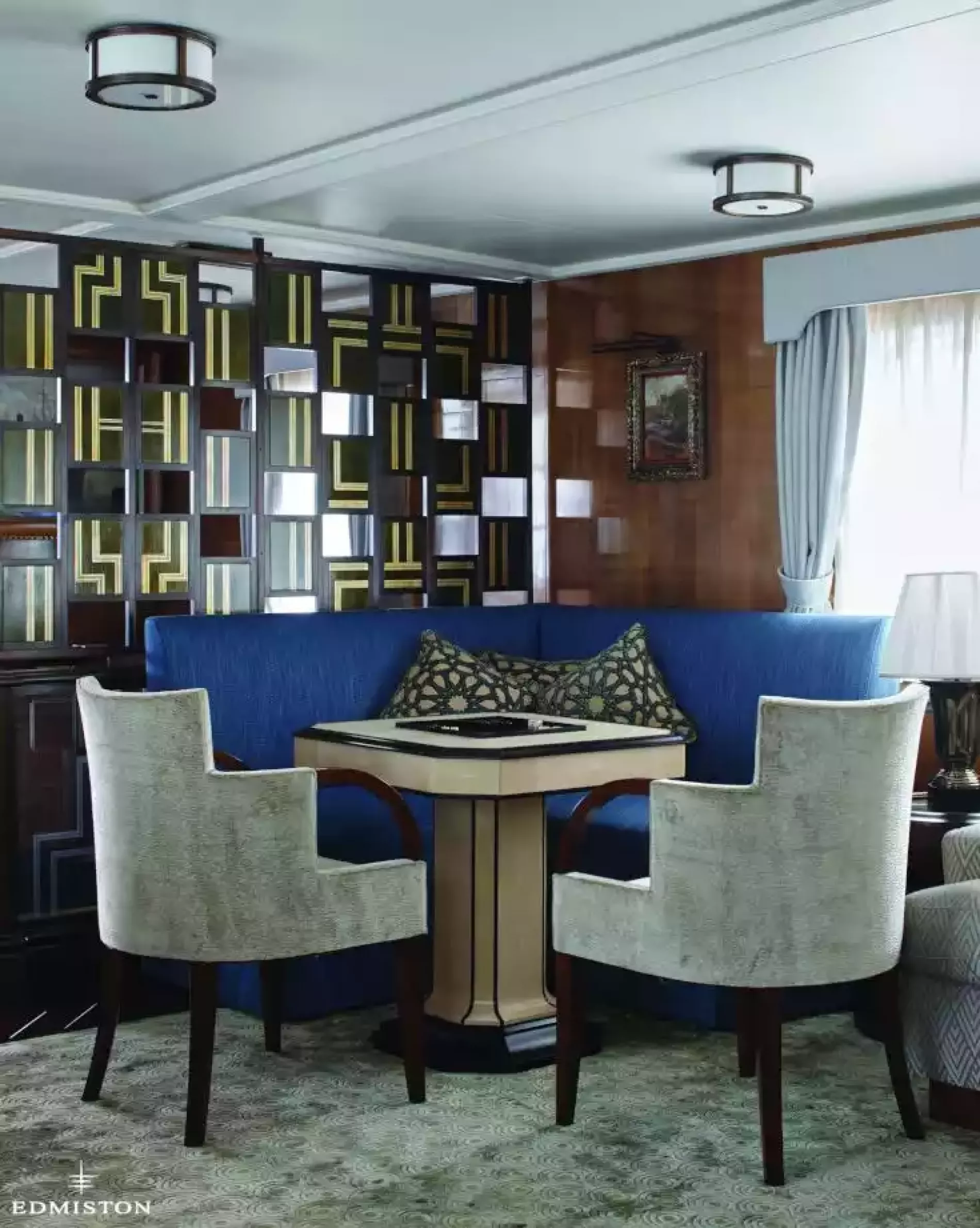 Interior - 3/8
