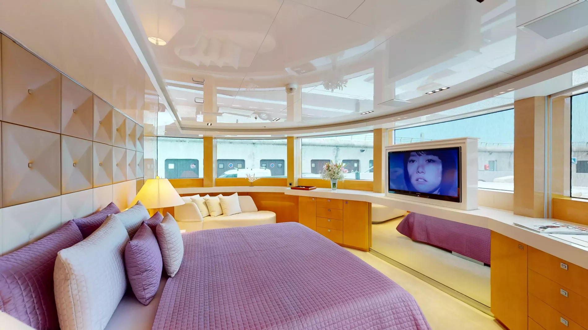 Interior - 19/42