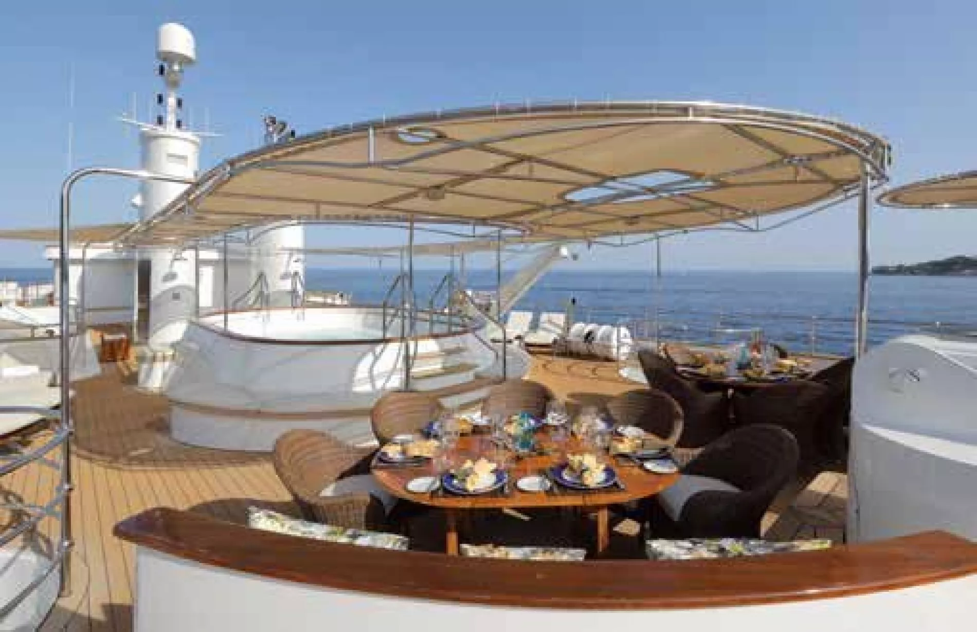 Exterior - 22/40