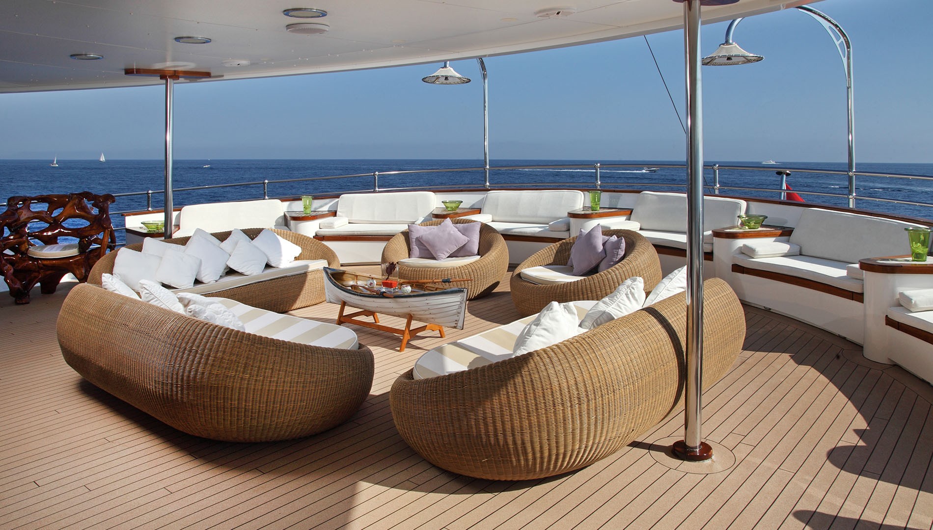 Exterior - 25/40