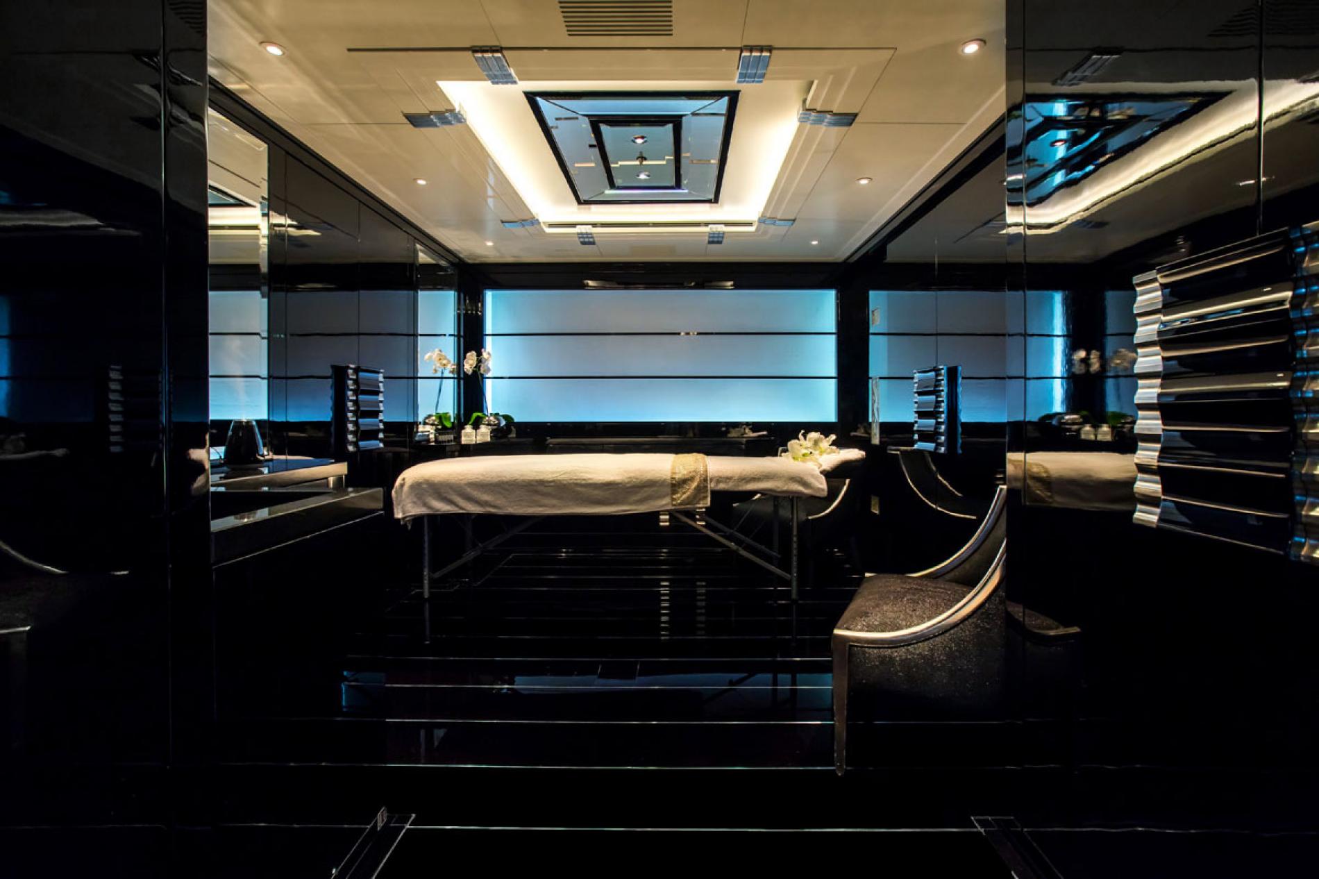 Interior - 34/39