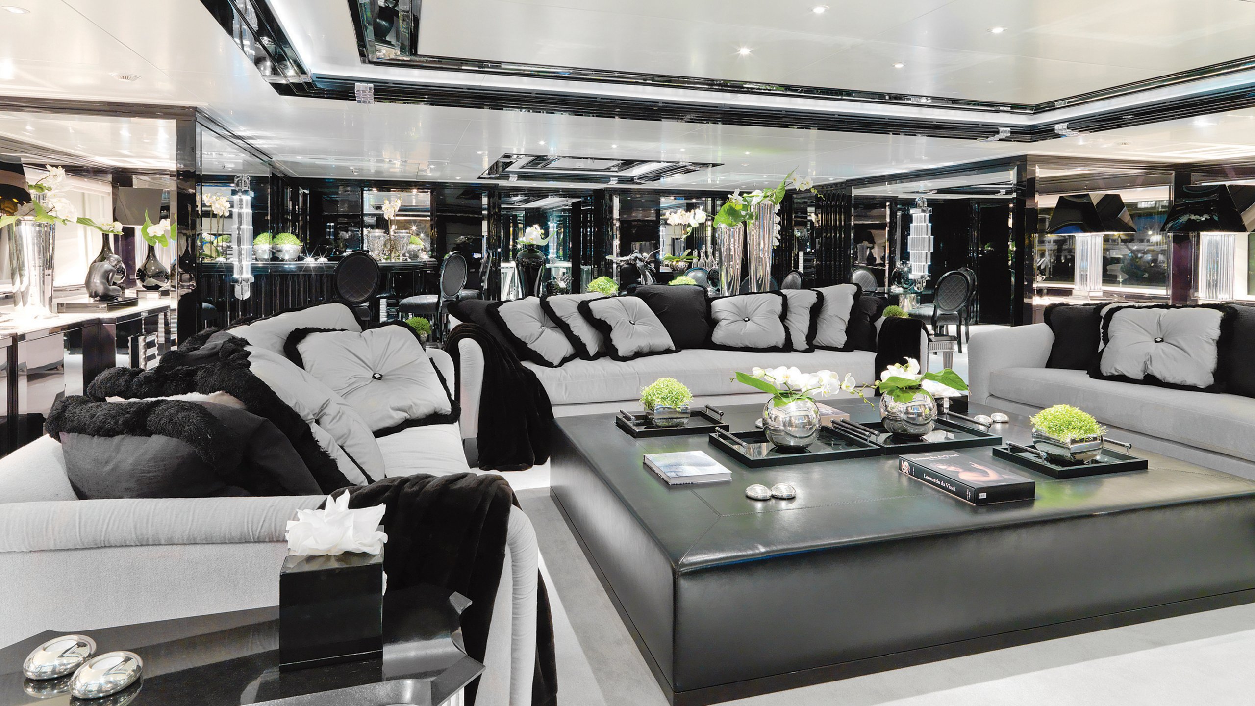 Interior - 6/39