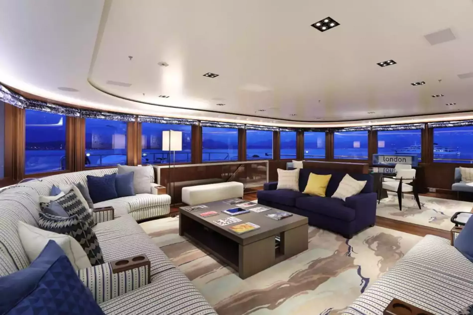 Interior - 5/39