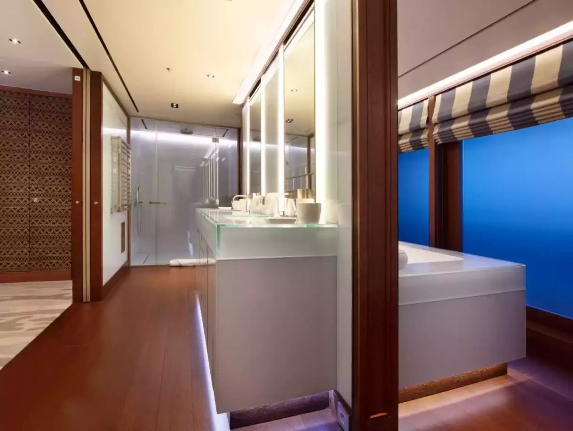 Interior - 26/39