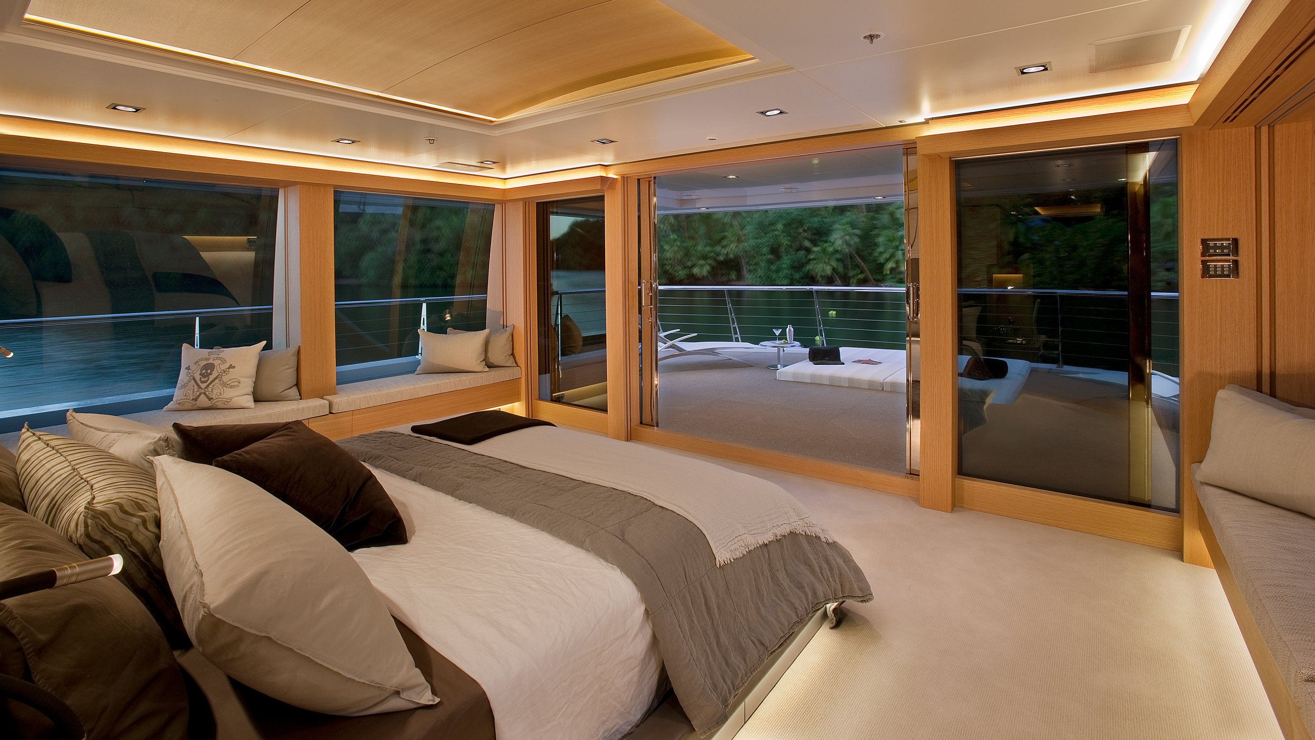 Interior - 7/20