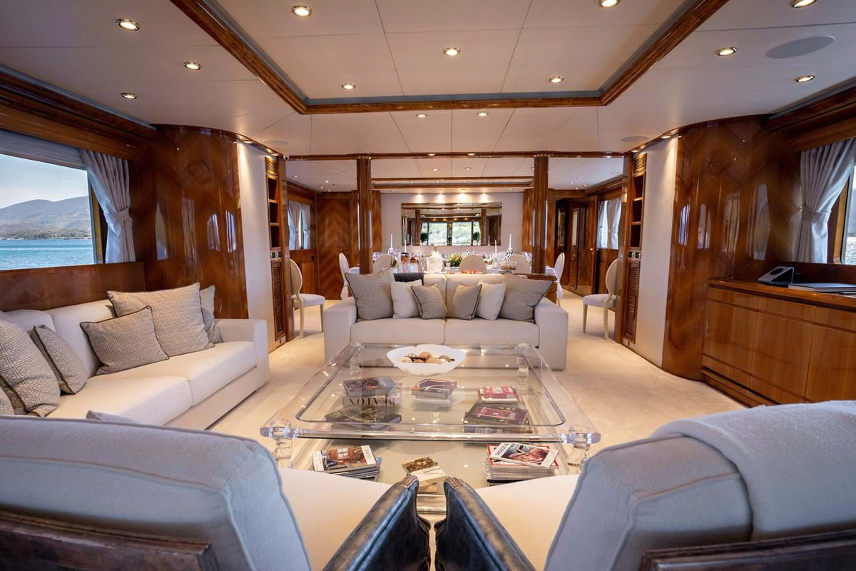 Interior - 0/17