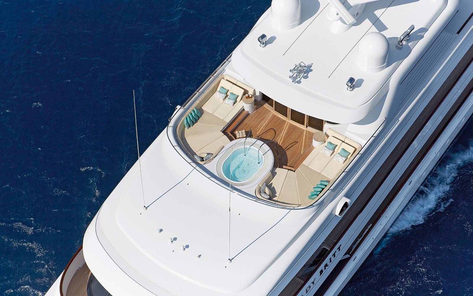 Exterior - 13/30