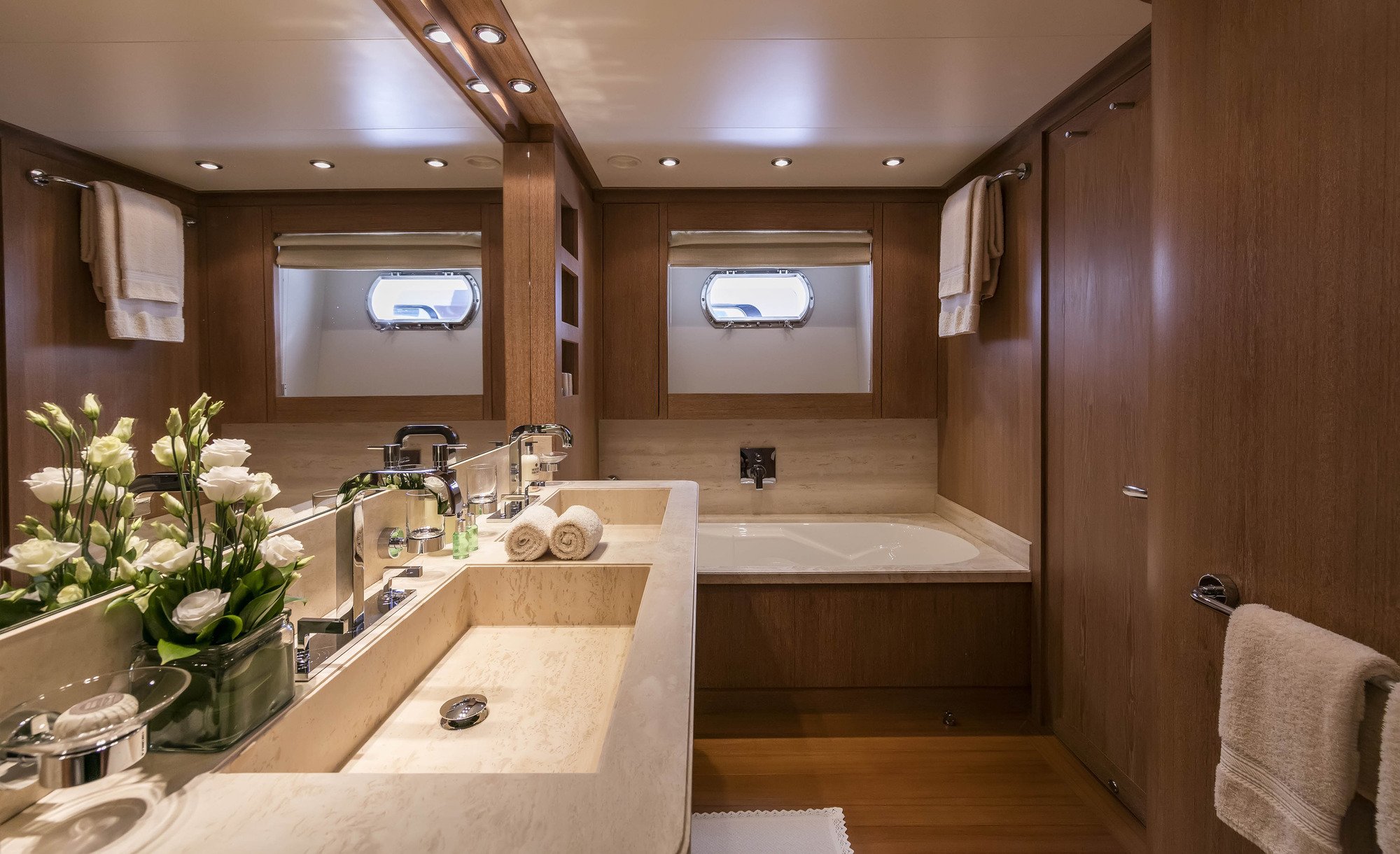 Interior - 14/17