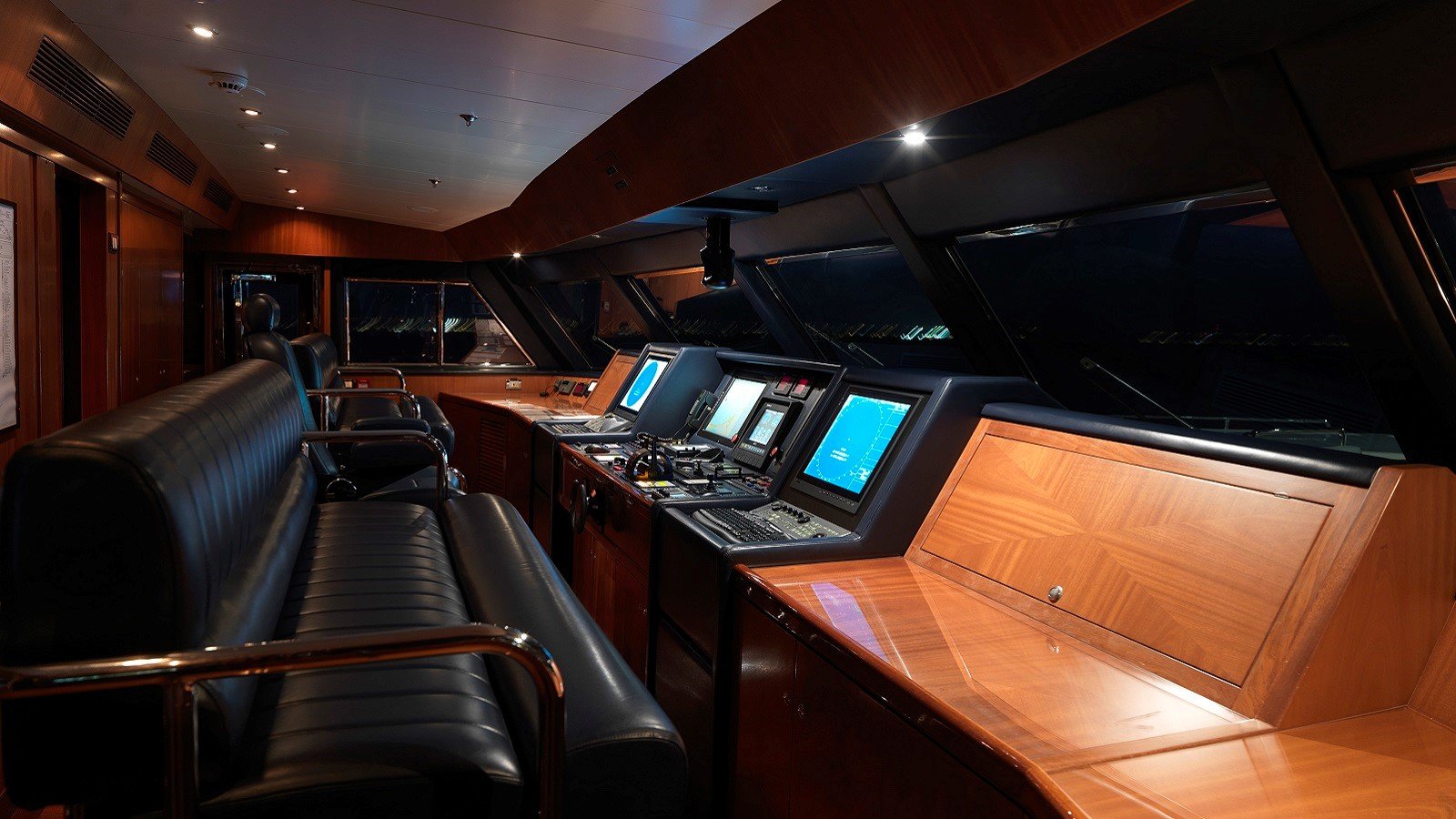 Interior - 56/57
