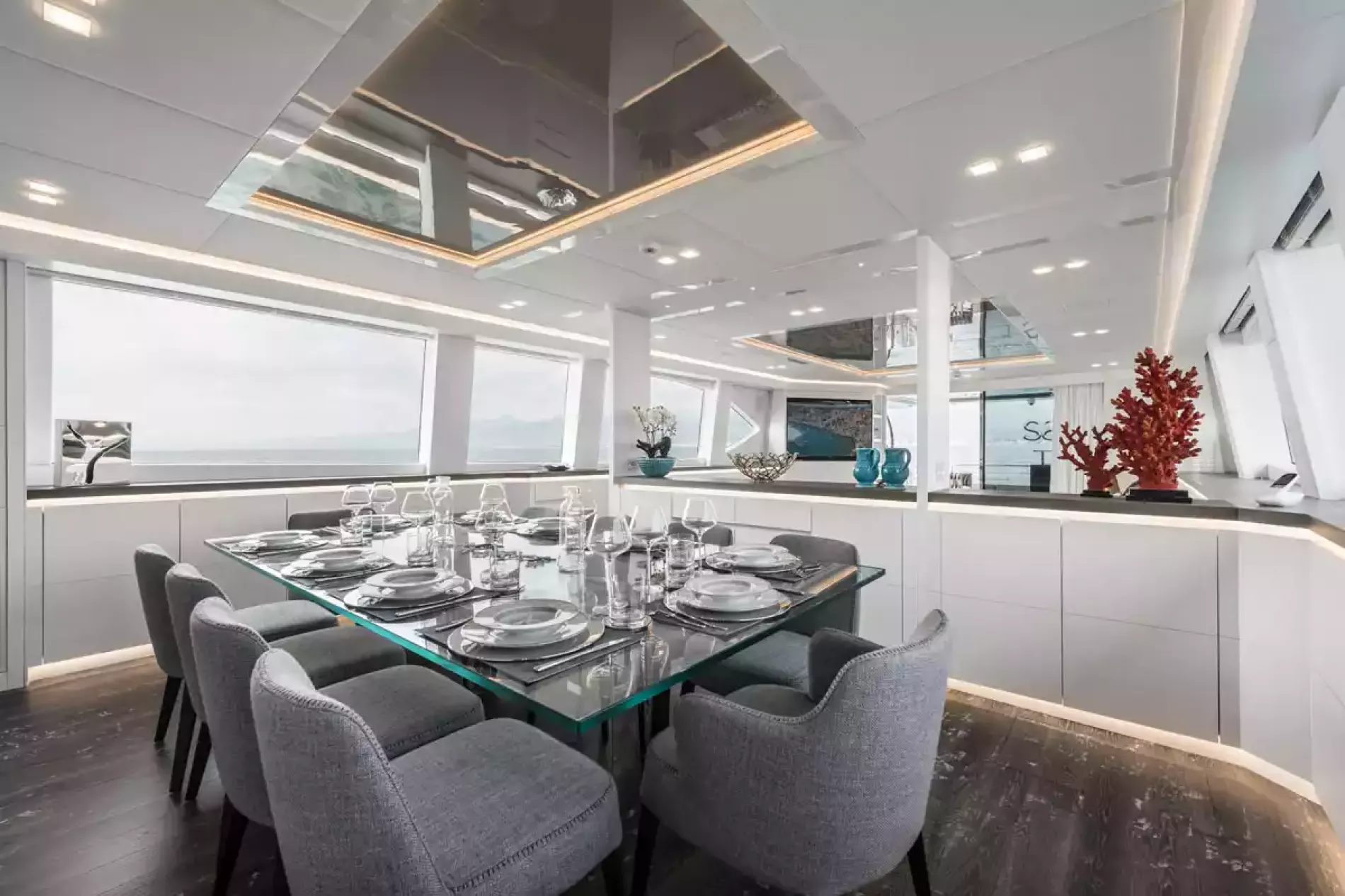 Interior - 1/19